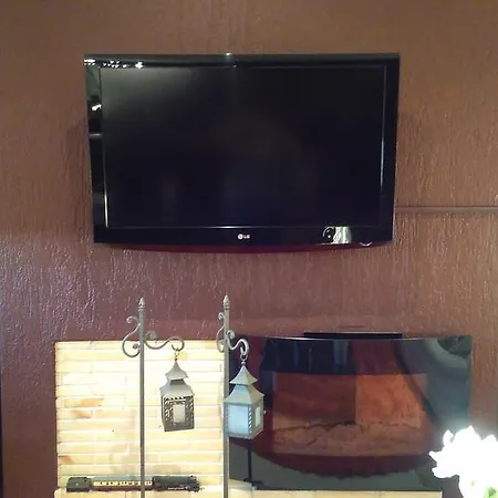 Low Cost Tourist Apartment- Apartman