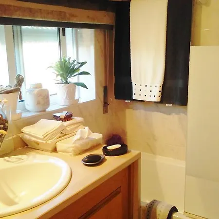 Apartman Low Cost Tourist Apartment-